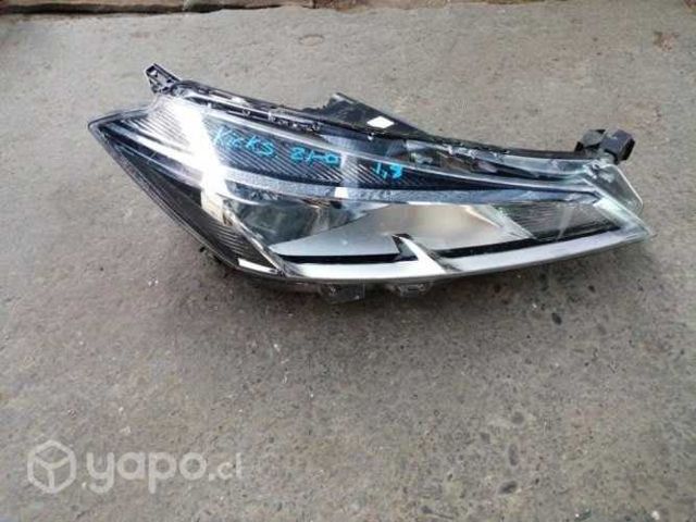 Optico derecho nissan kicks 2022 original