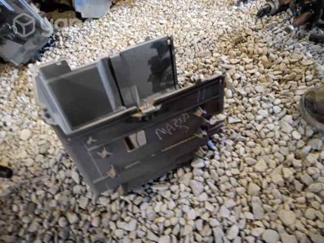 Mazda 3 2011 base porta batería original envio reg