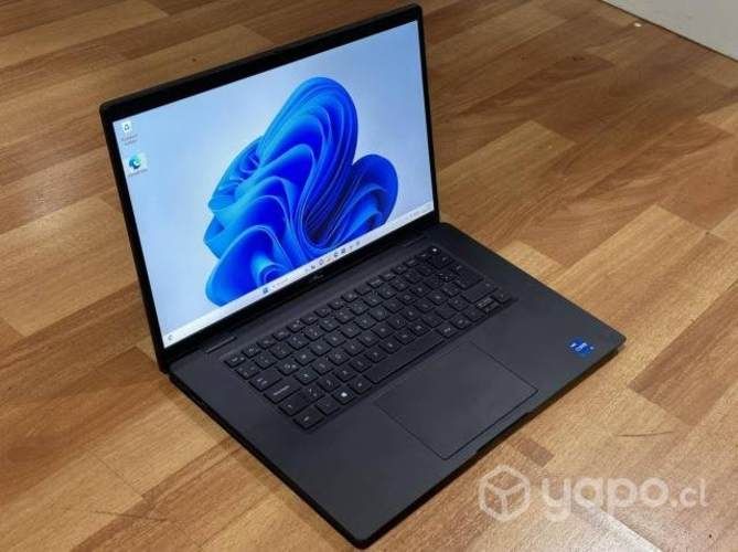 Dell Latitude 7520 / i5-1145G7 / 16GB RAM / SSD