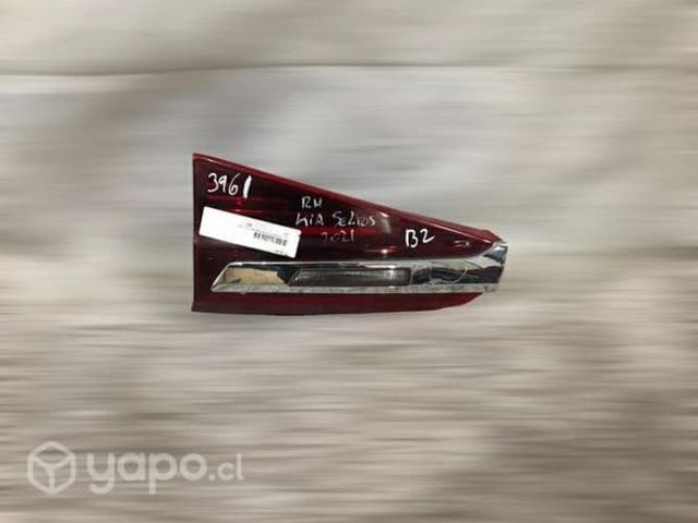 Foco portalón Lh Kia seltos 2021