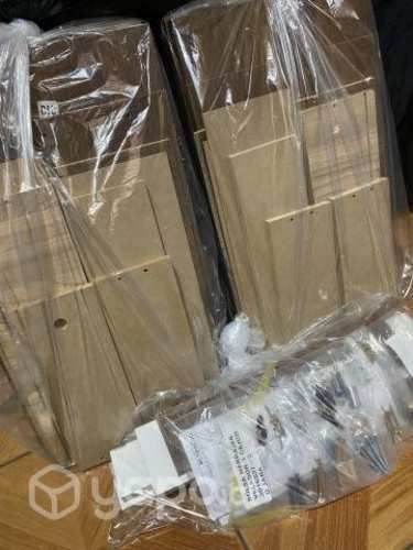 Respaldo y 2 veladores nuevos