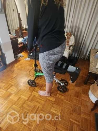 Scooter para la rodilla KneeRover,