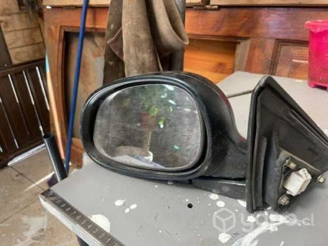 Espejo costado derecho