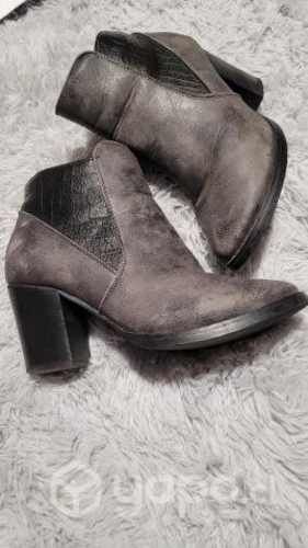 Botines .