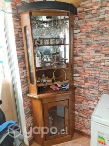 Var seminueno sin las copas,