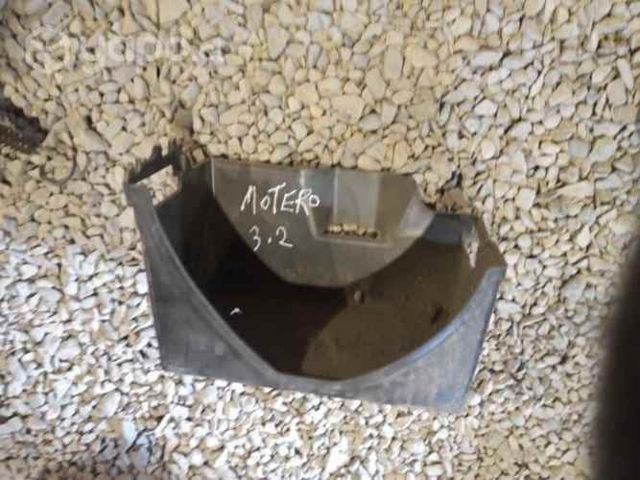 Mitsubishi montero 3.2 base porta batería envio