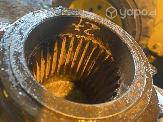 Piñones cadenas Motoniveladoras buen estado