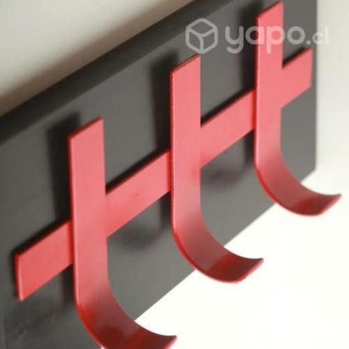 Percheros de fierro forjado. Todos los colores