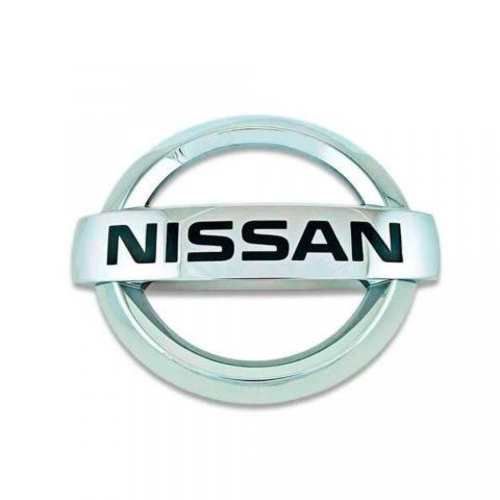 Insignia emblema Nissan más adhesivo