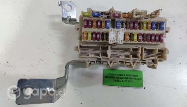 Caja Fusible Interior (NNA046) Nissan Np300 4x4