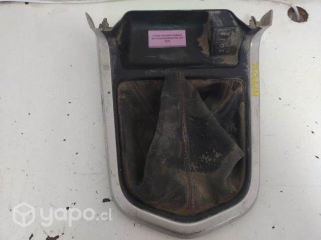 Funda Palanca Cambio (NPP012) Nissan NP300 2018