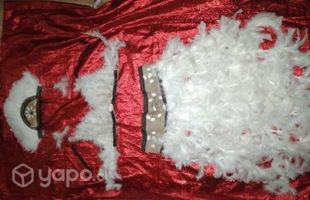 Traje de plumas pascuense