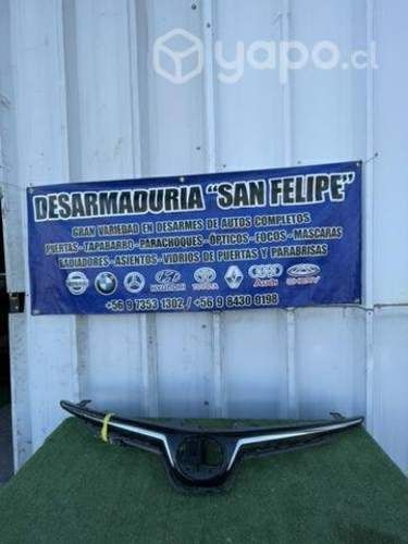 Máscara Yaris 202-2023