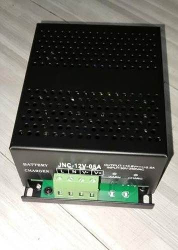 Mantenedor de batería 12 y 24 volts generador