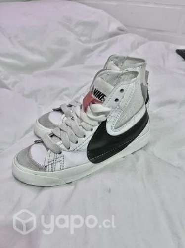 Zapatilla Nike Blazer Mid77