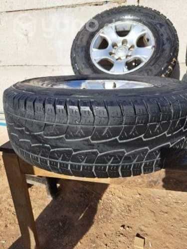 juego de neumatico con llantas