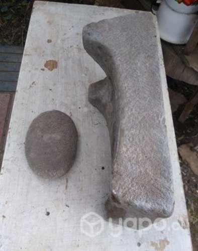 Antigua piedra de moler