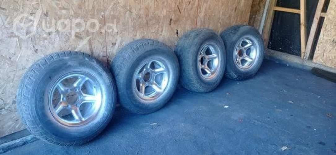 Neumáticos y llantas aro 15