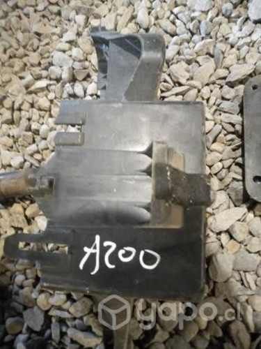 Mercedes benz a200 base porta batería envio region