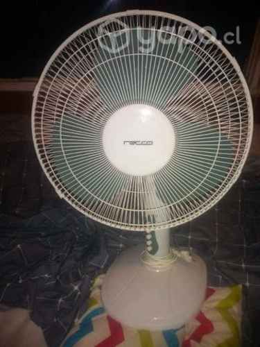 Se vende ventilador marca recco