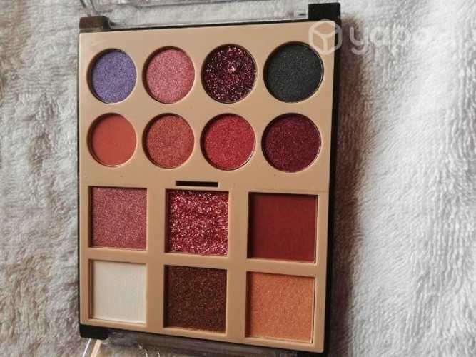 Paleta de maquillaje