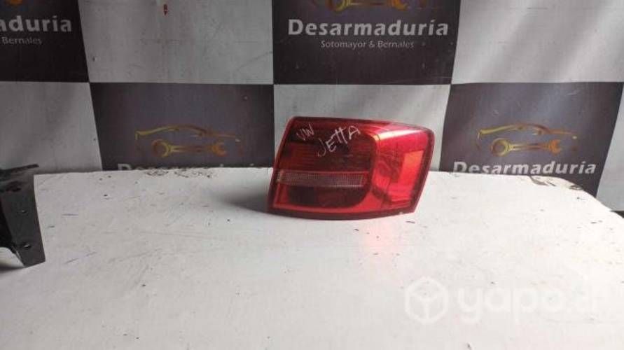 Foco VW Jetta 2011 a 2017 RH 1.4