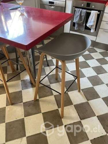 Taburete o piso alto gris