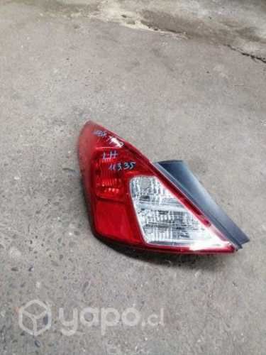Foco izquierdo nissan versa 2017 original