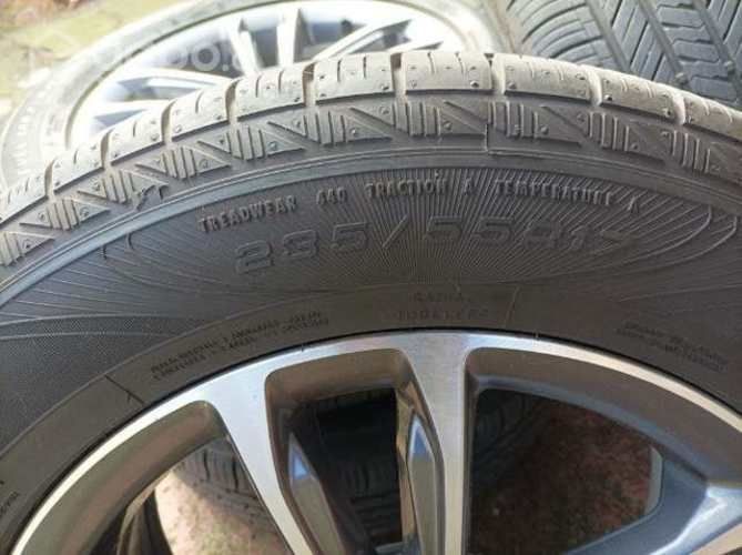 Llantas con neumáticos de Ford territory