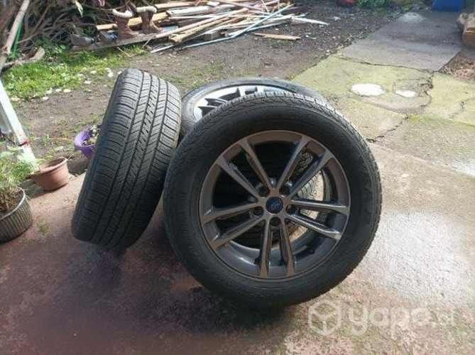 Llantas con neumáticos de Ford territory