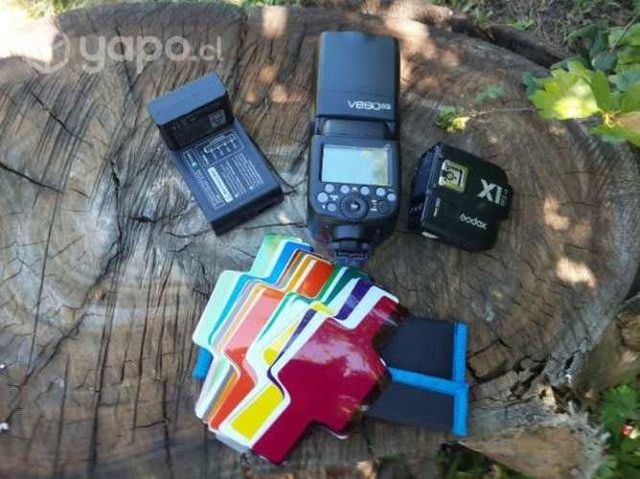 Flash Godox V860II para Sony + Trigger + geles