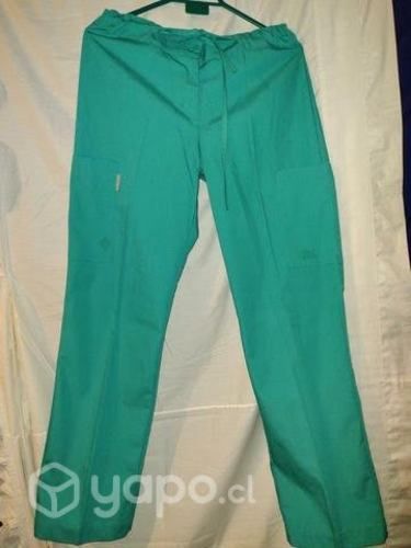 Traje clinico talla S de julin serra