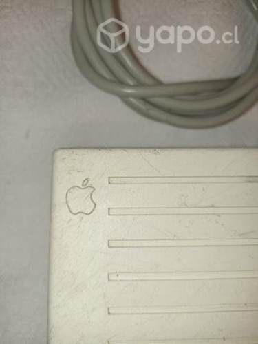 Fuente Apple Vintage