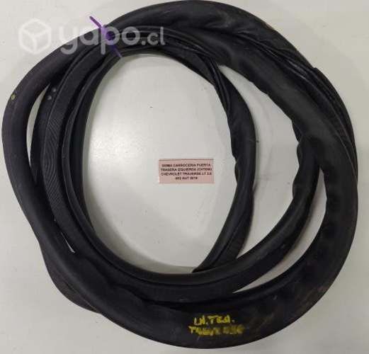 Goma Carrocería Puerta Trasera Izq Chevrolet Trave