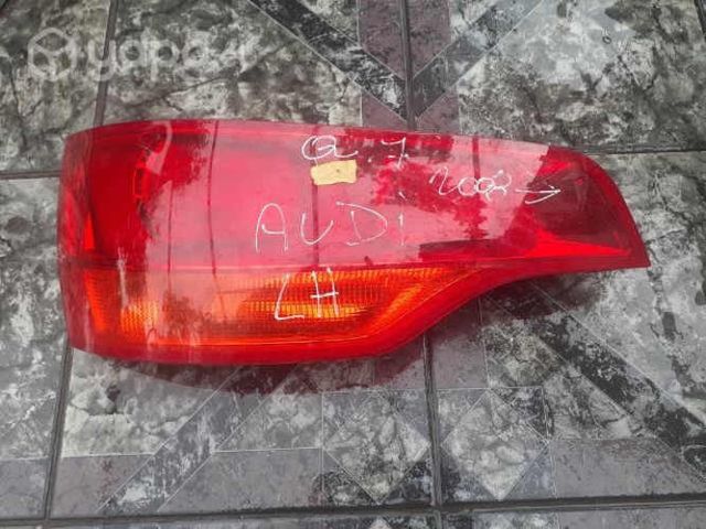 Audi Q7 Foco trasero Izquierdo 2008