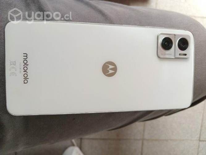 Celular motorola e22i