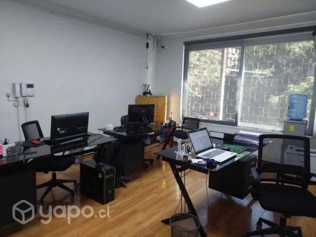 Amplia Oficina de 158 m2 En Santiago