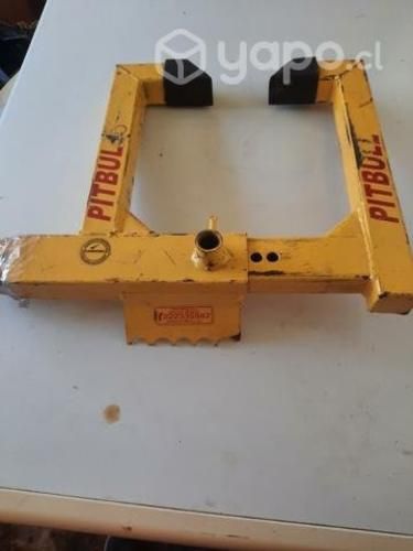 Traba neumáticos pitbull