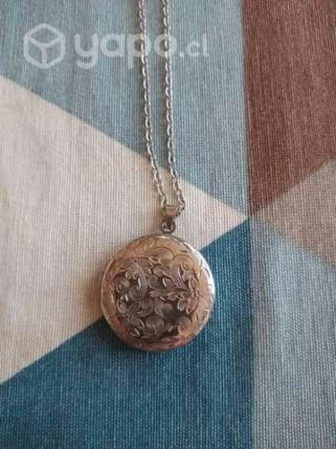 Collar portafoto o guardapelo