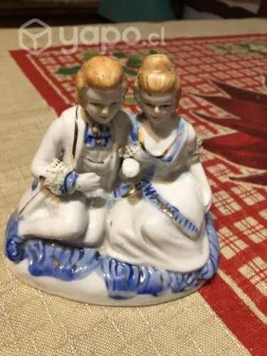Figura loza china - "pareja de enamorados"