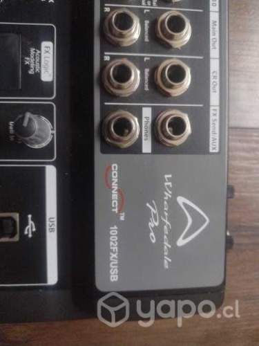 Mesa de mezclas wharfedale pro 1002