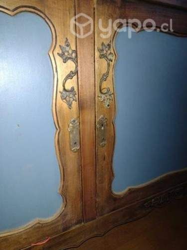 Mueble antiguo normando