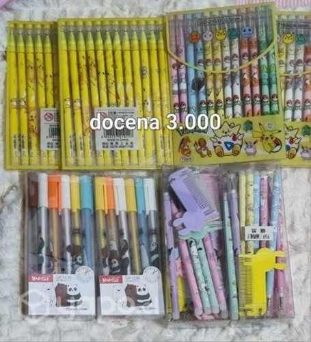 Docenas de lapiceros borrables y normales