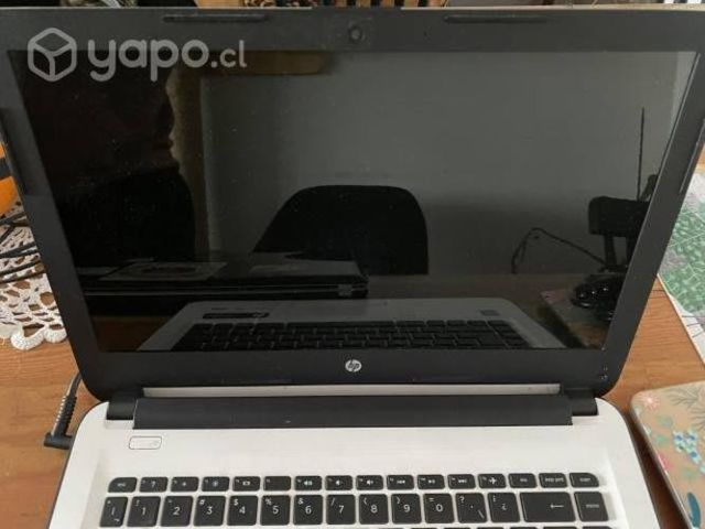 Notebook HP 14-Am010la / 2 años de uso / Core I3