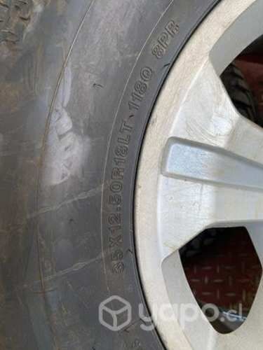 Llantas originales silverado con neumáticos 35 e18