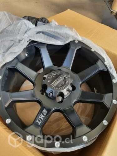 LLantas Mickey Thompson aro 18