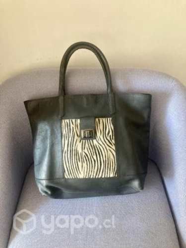 Cartera marca MNG (Mango) 100% cuero 20.000