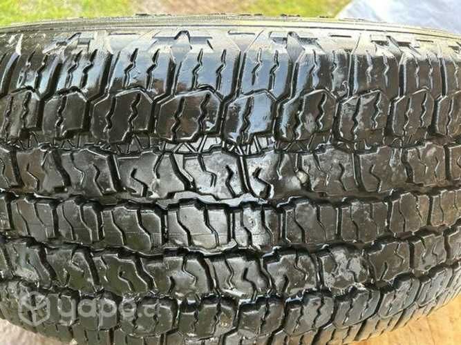 4 Llantas con neumáticos 275/55 R20 nuevos, Aro 20