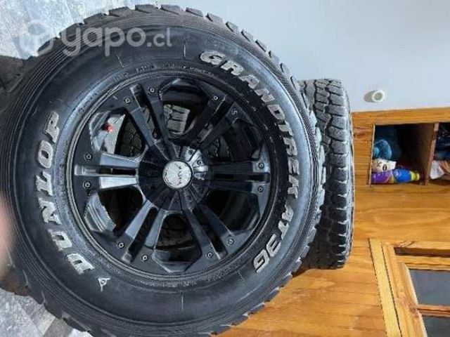 Juego de llantas con Neumaticos