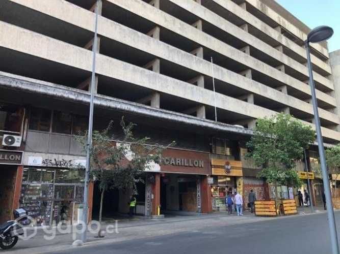 Arriendo Estacionamiento en Edificio Carillon